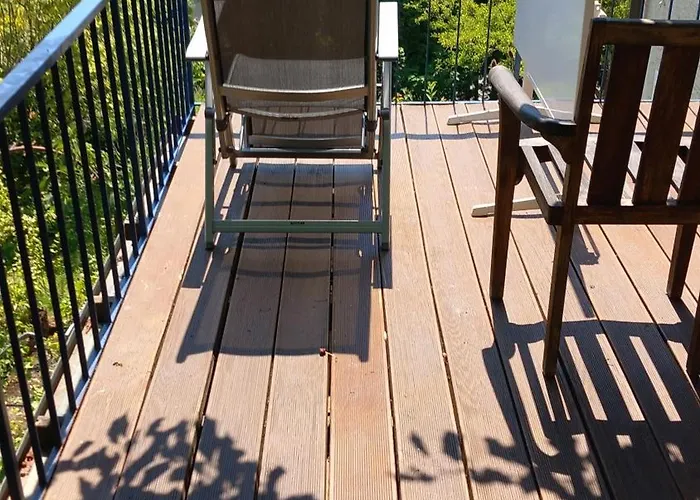 شقة Erholung Mit Seesicht, Terrasse Und Garten